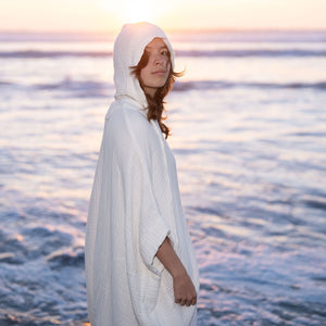 The Cloud Poncho - Vintage White