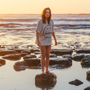 Surfmoji Boxy Tee - Vintage White