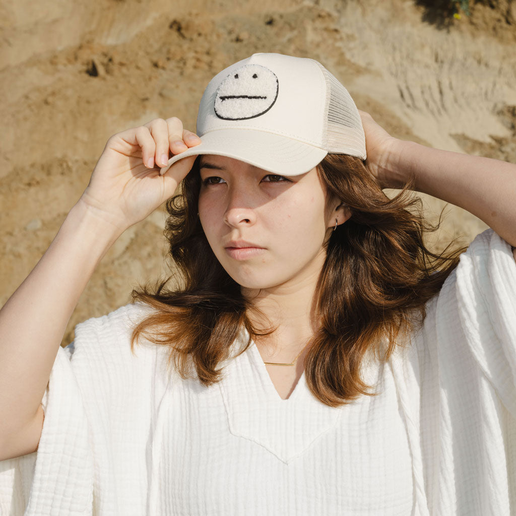 Surfmoji Trucker Hat - Vintage White